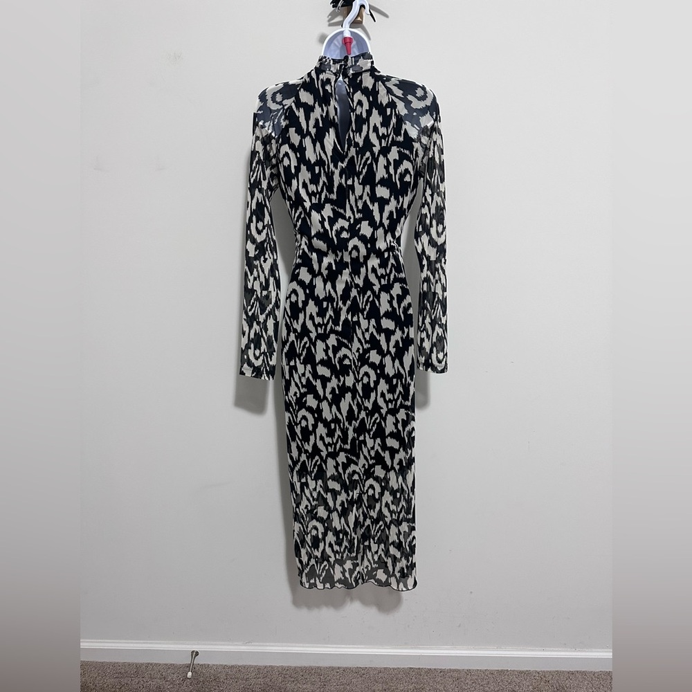 By Anthropologie Long-Sleeve Mock-Neck Printed Slim Midi Dress - Picture 6 of 8